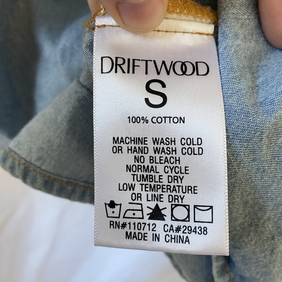 Driftwood Chambray Blouse Womens S Blue Floral Embroidered Long Sleeve Boho - Picture 6 of 11